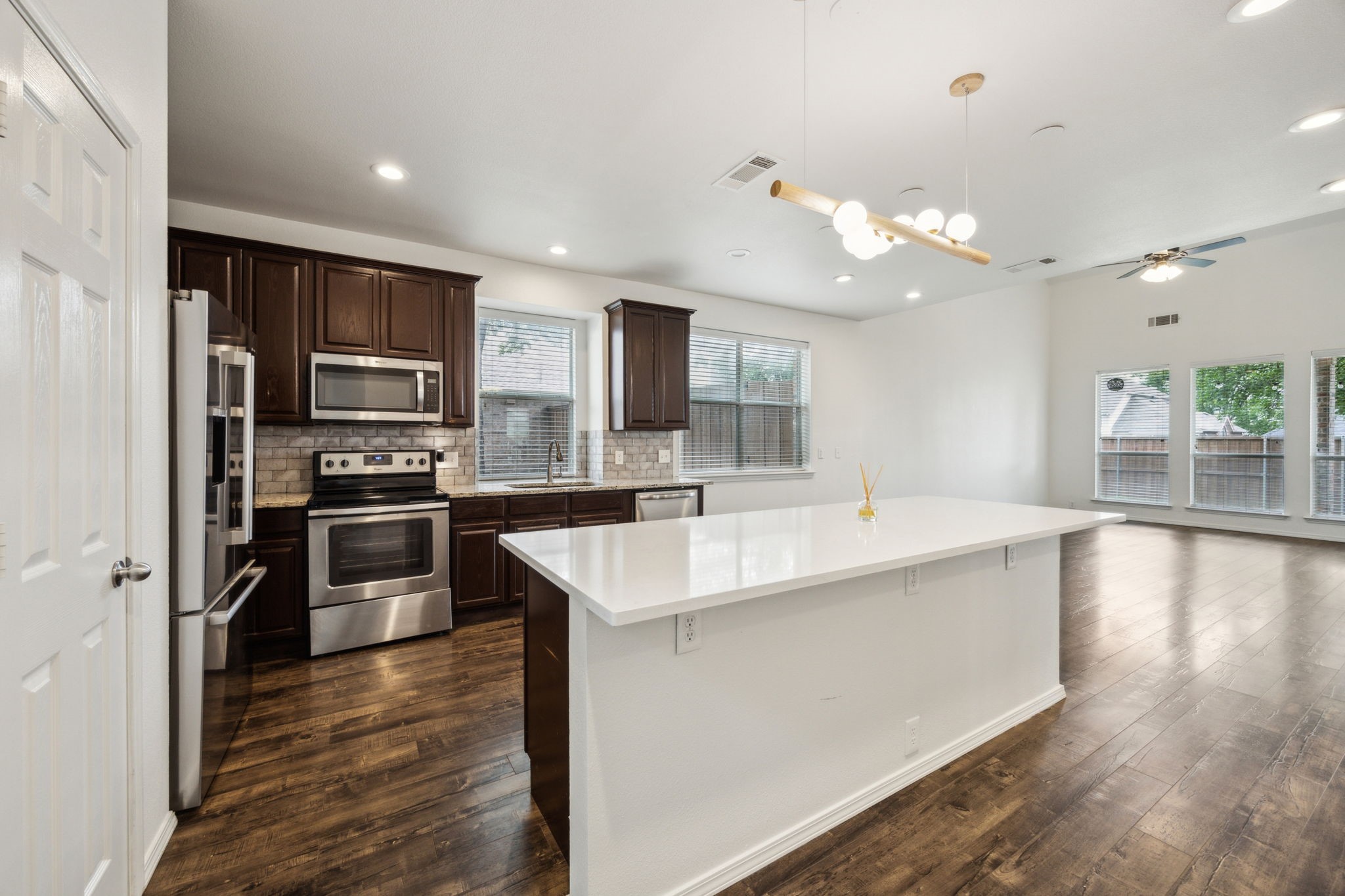 725 Vallejo Drive
