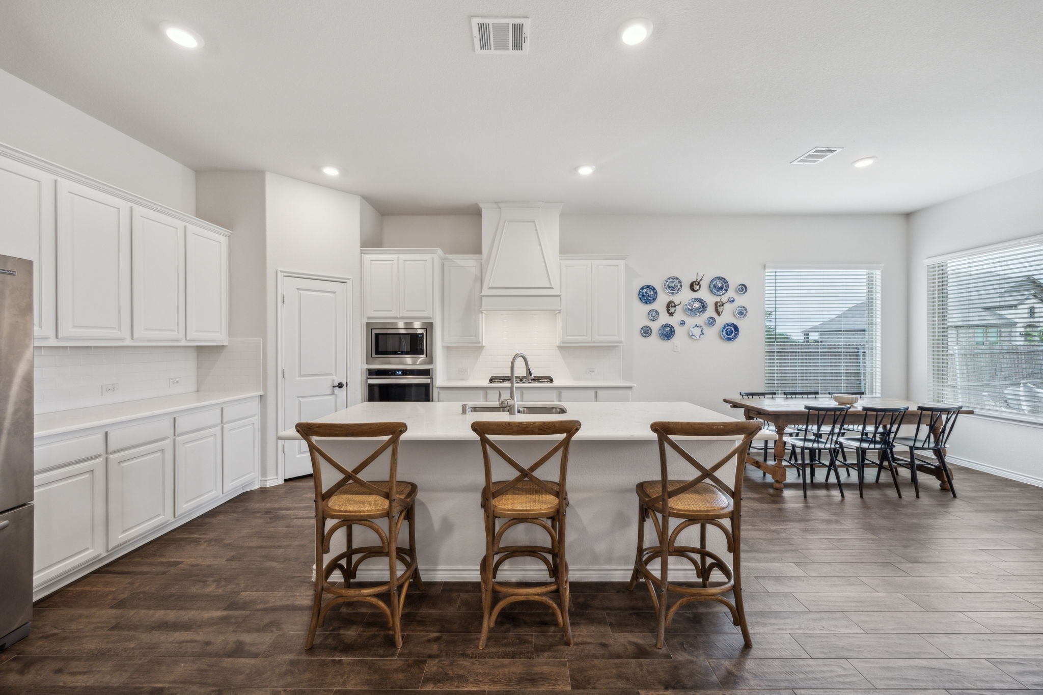2102 Tahoka Lane