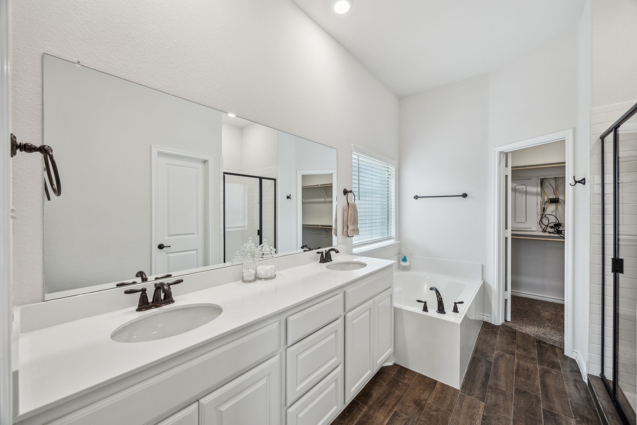 2102 Tahoka Lane