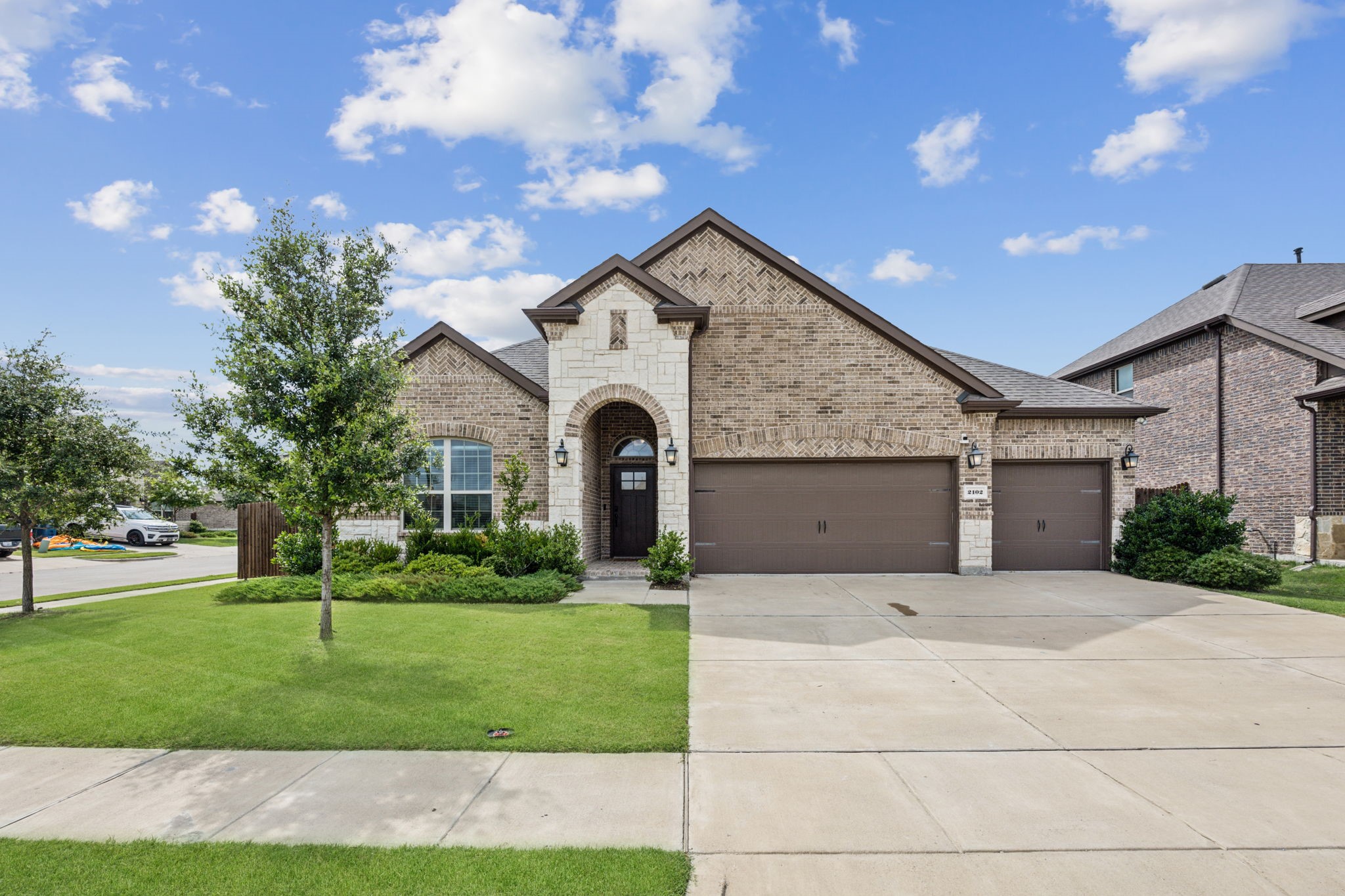 2102 Tahoka Lane