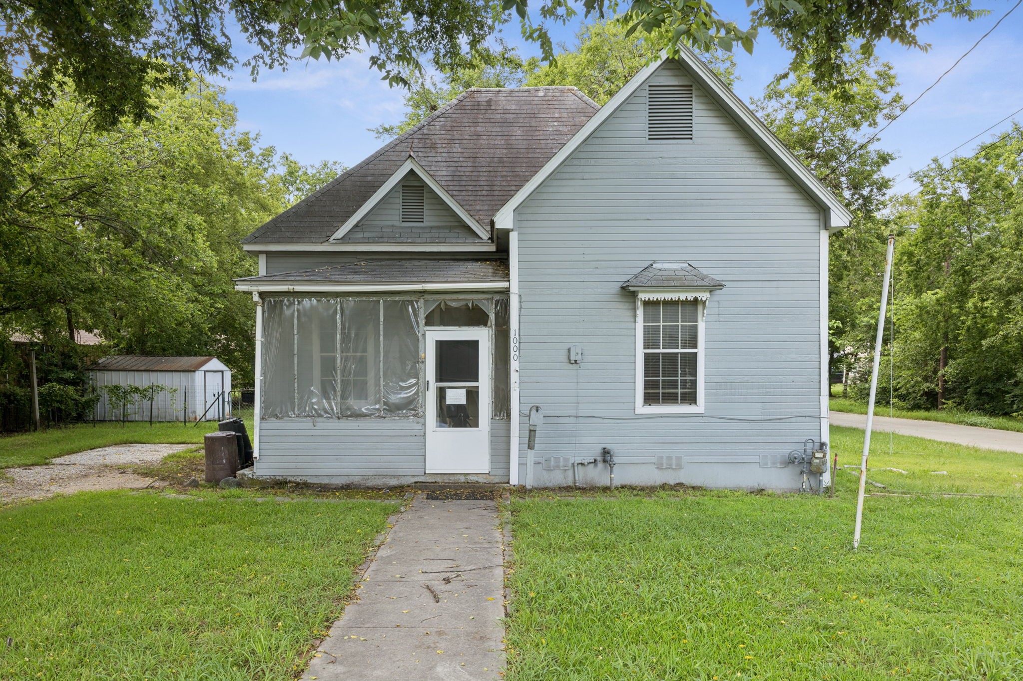 1000 E Brin Street