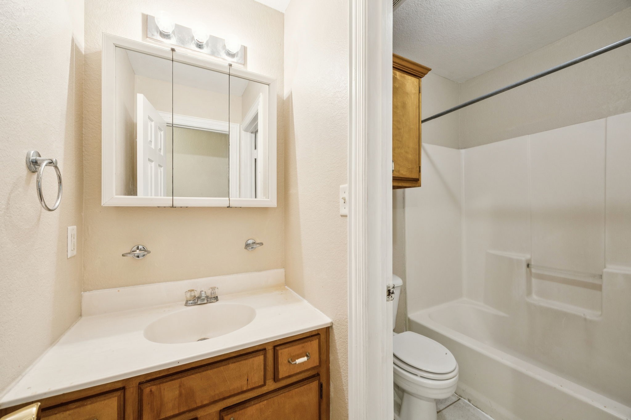 1104 & 1106 E High Street