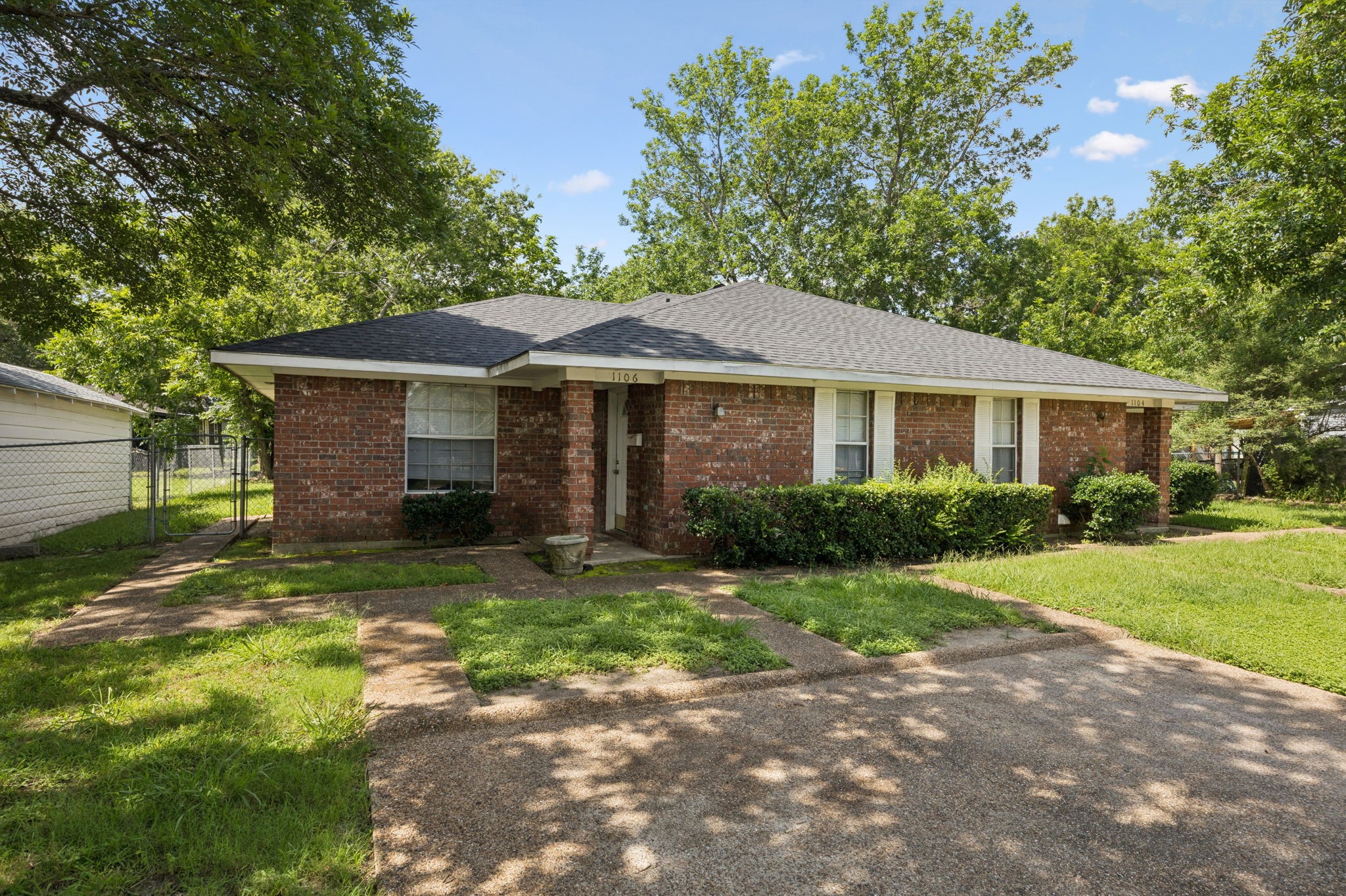 1104 & 1106 E High Street