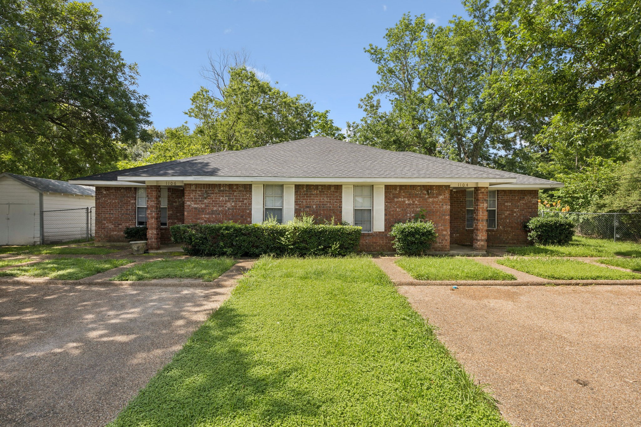 1104 & 1106 E High Street