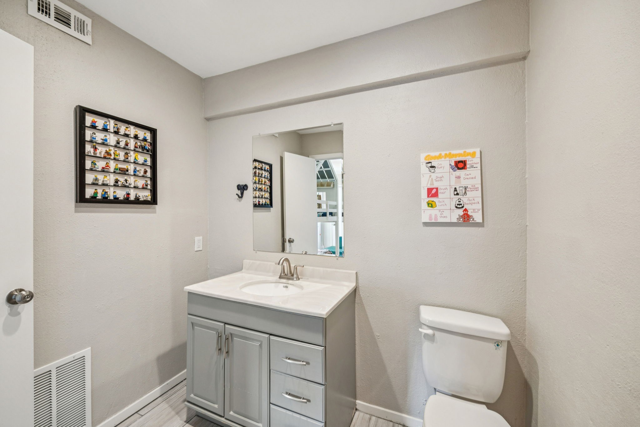 7175 Fair Oaks Avenue 60