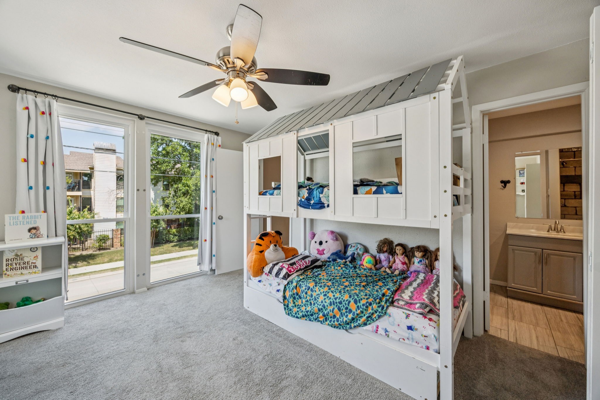 7175 Fair Oaks Avenue 60