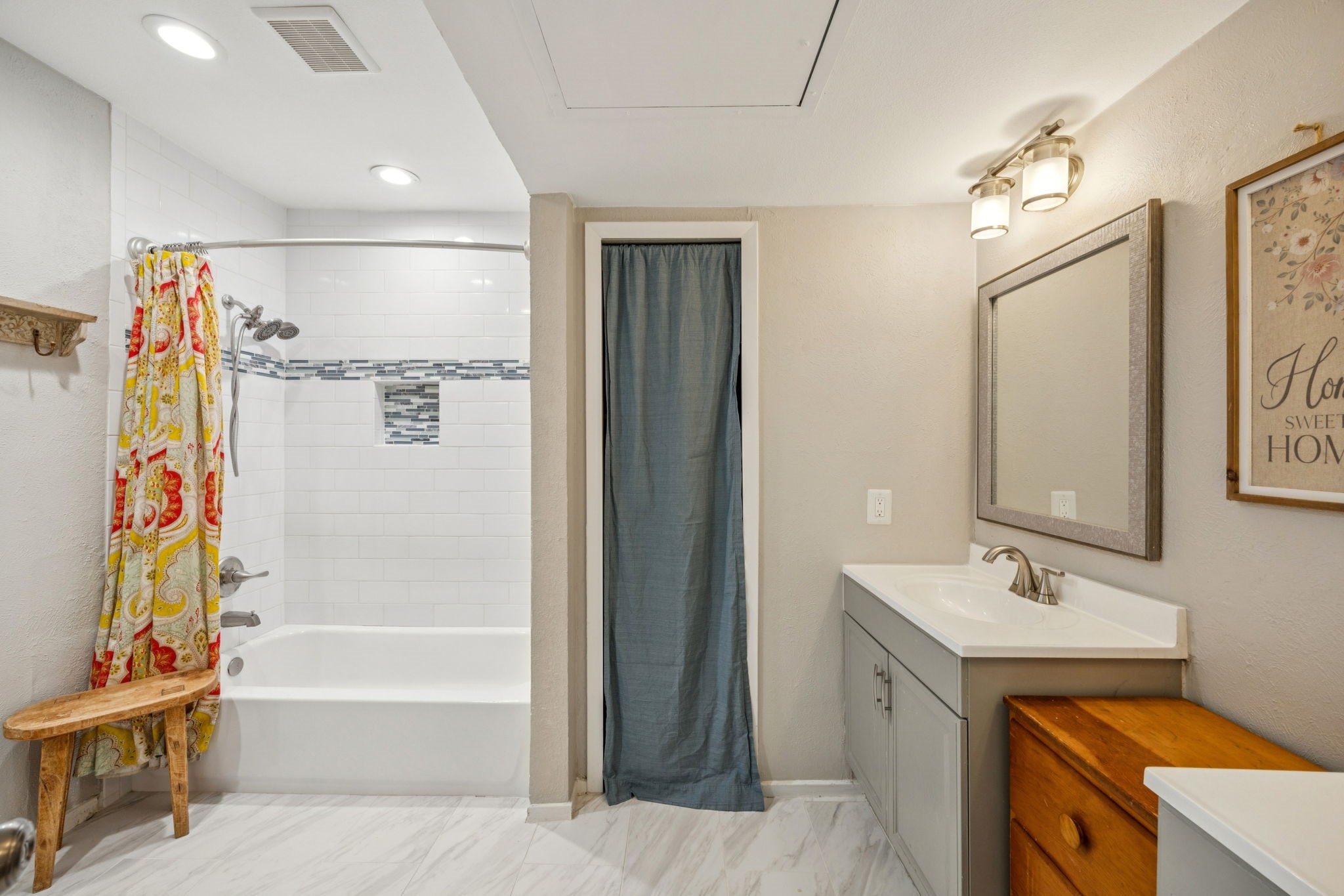 7175 Fair Oaks Avenue 60