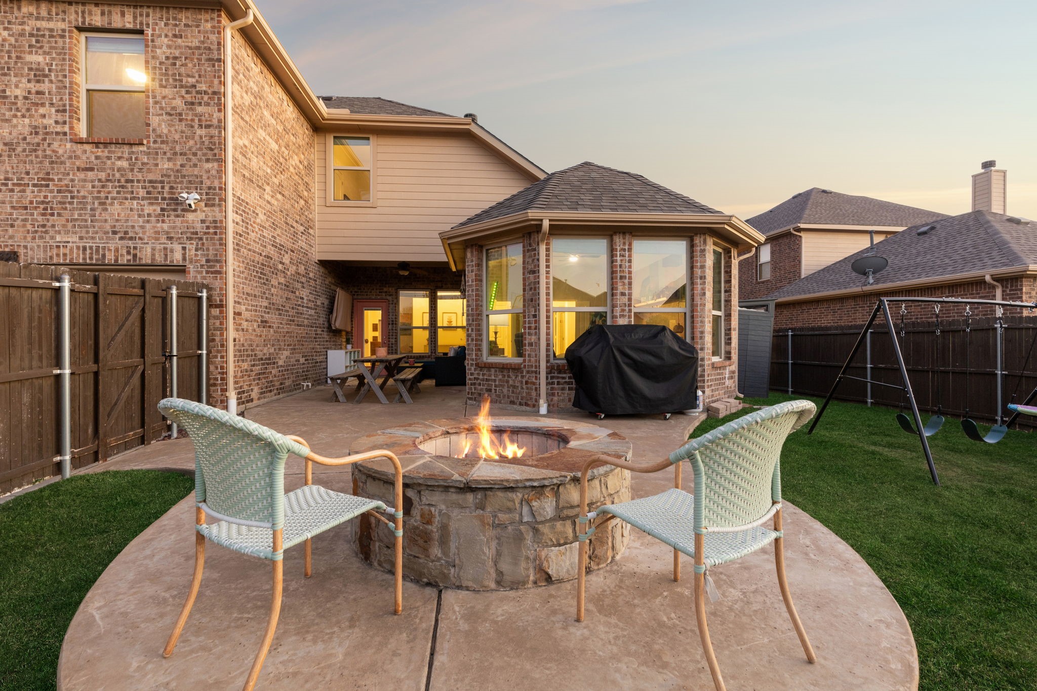 1326 White Water Lane