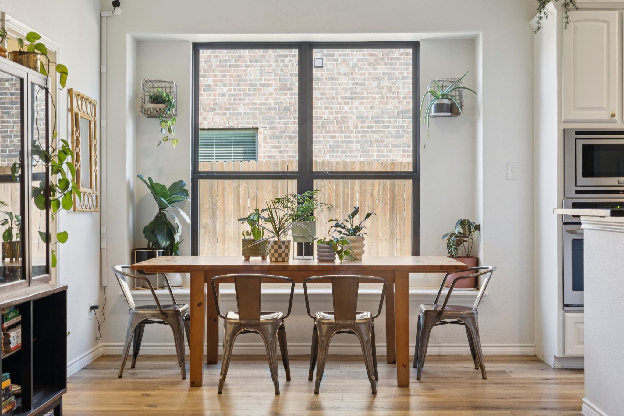 1326 White Water Lane