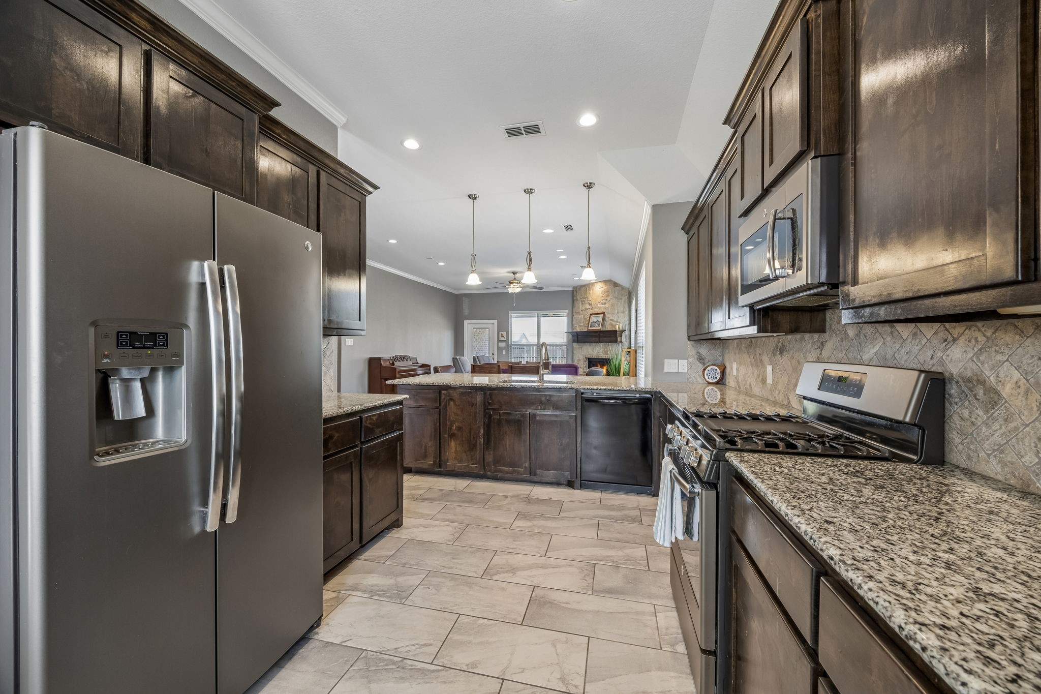 8005 Lake Bend Drive