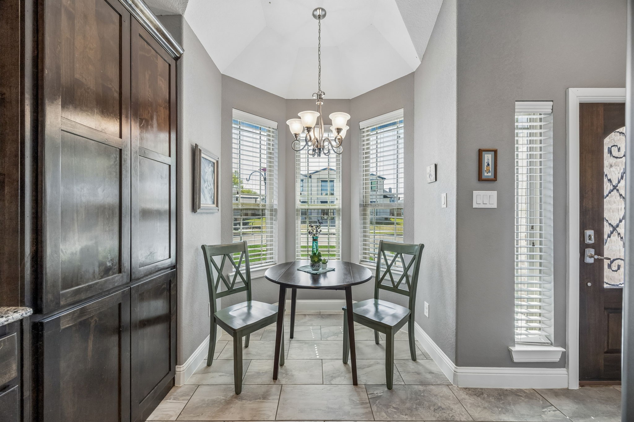 8005 Lake Bend Drive