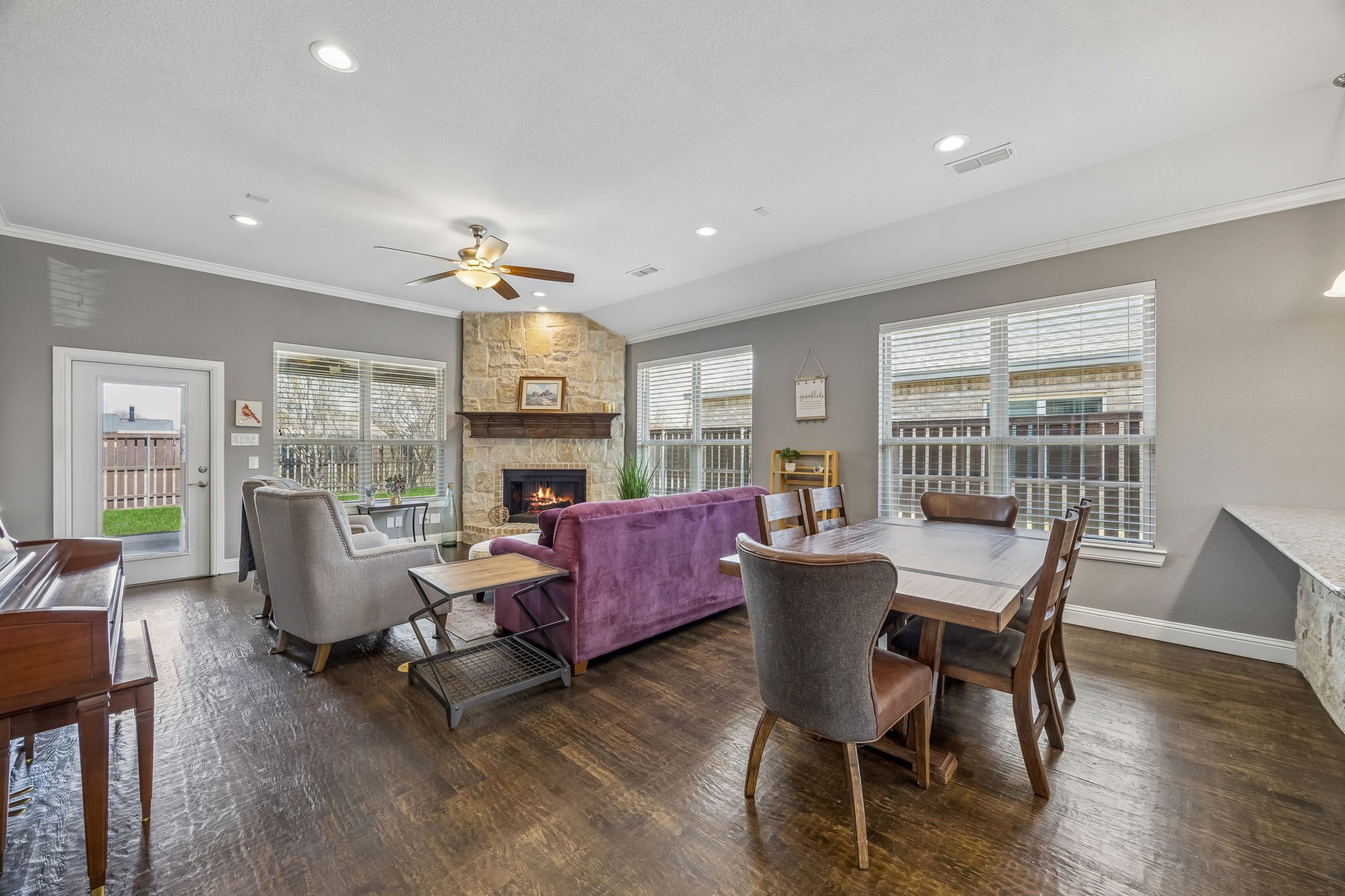 8005 Lake Bend Drive