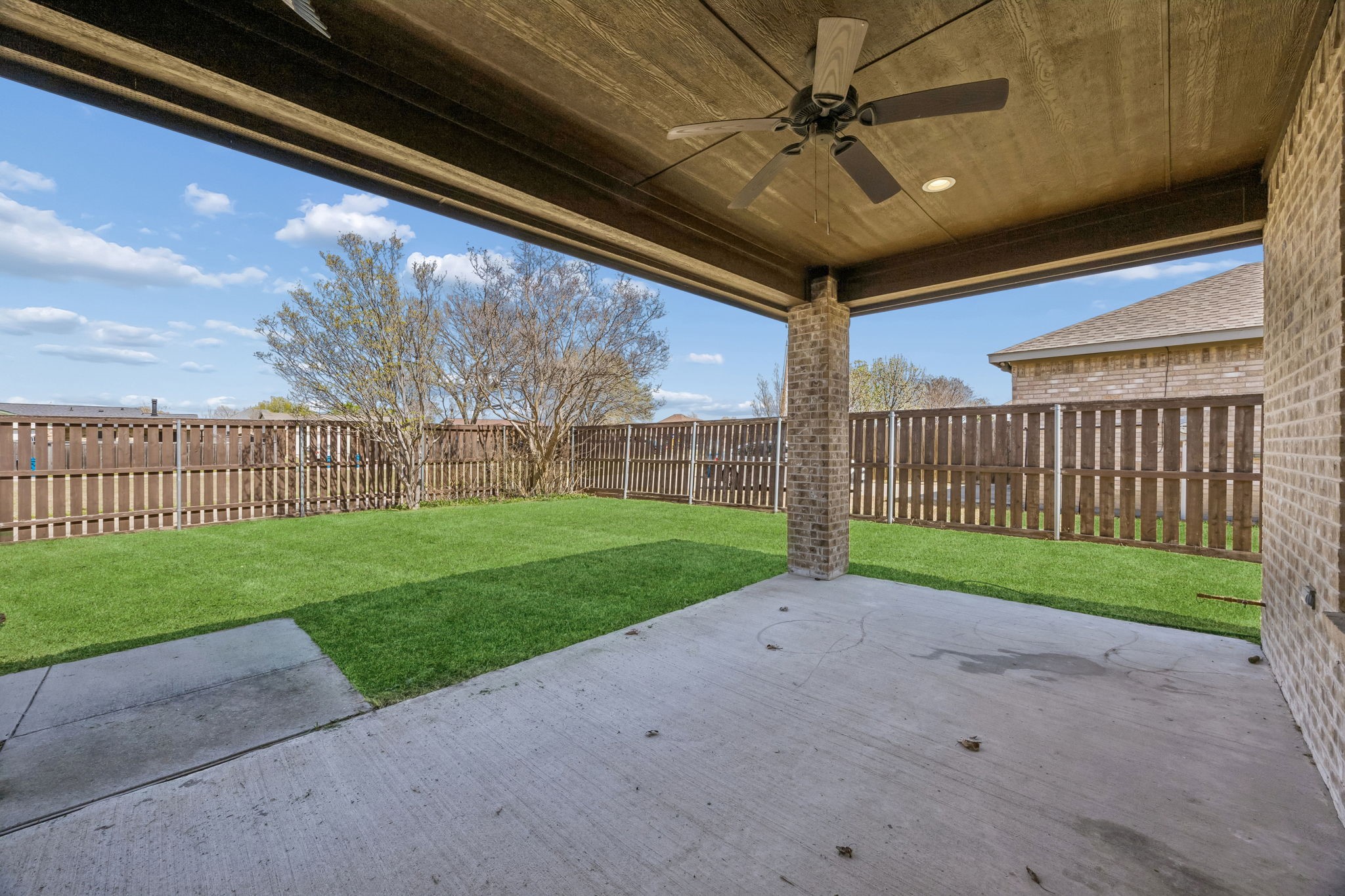 8005 Lake Bend Drive