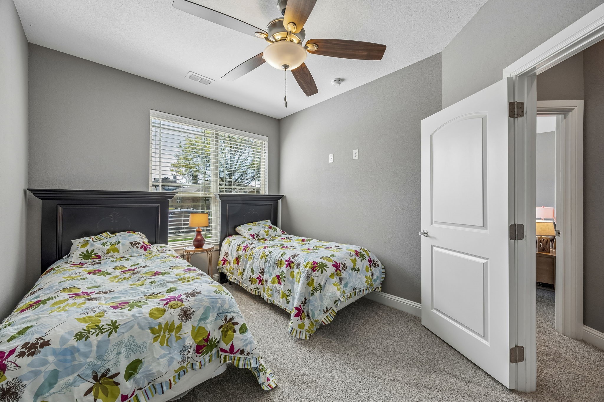 8005 Lake Bend Drive