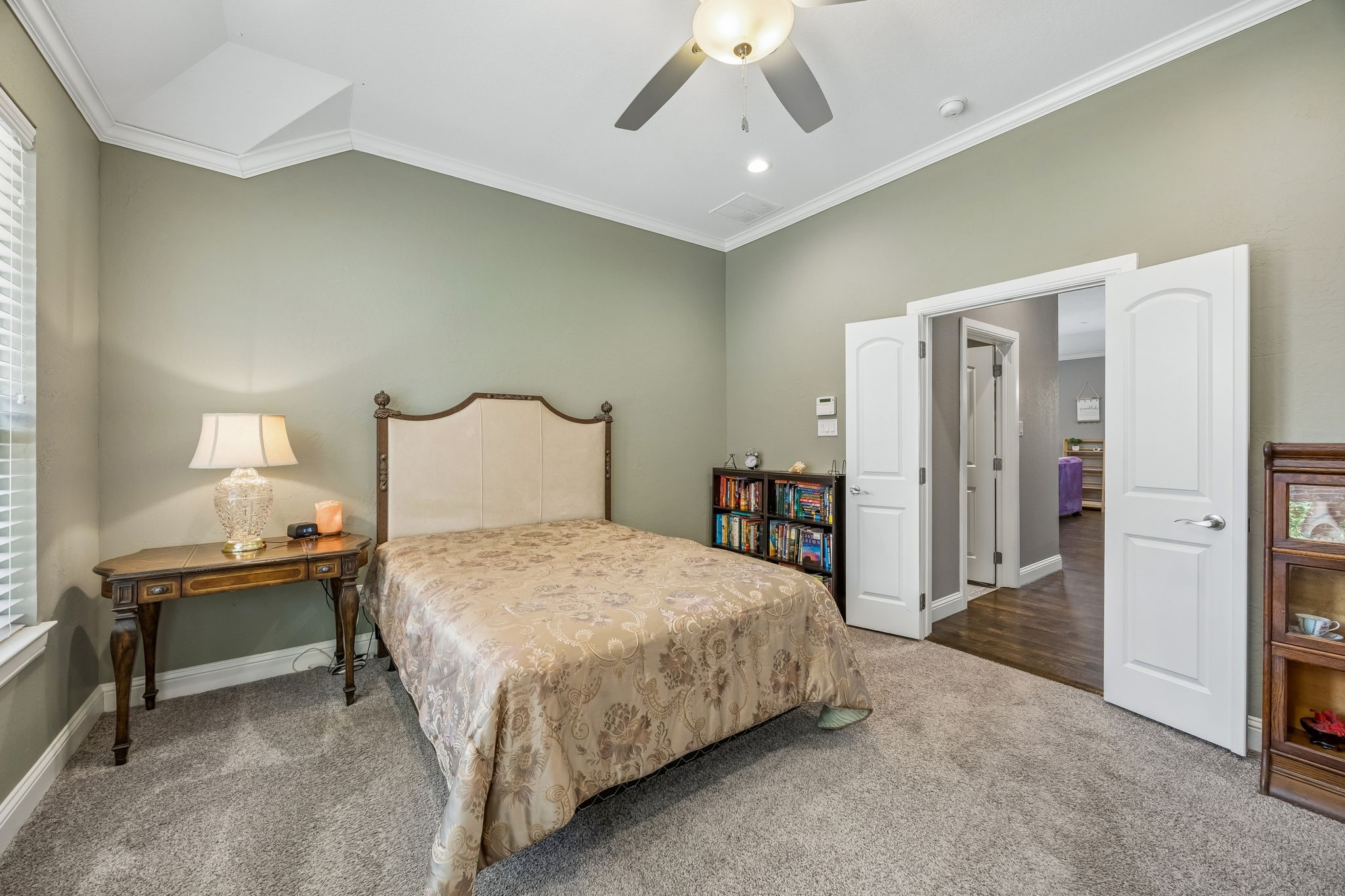 8005 Lake Bend Drive