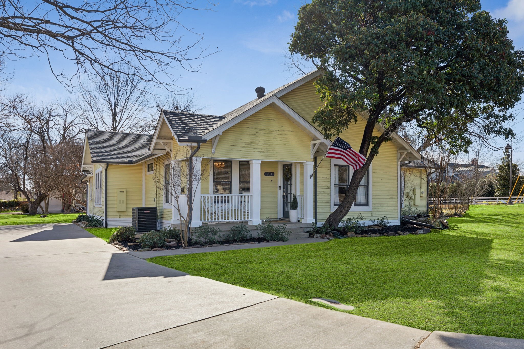 704 Williams Street