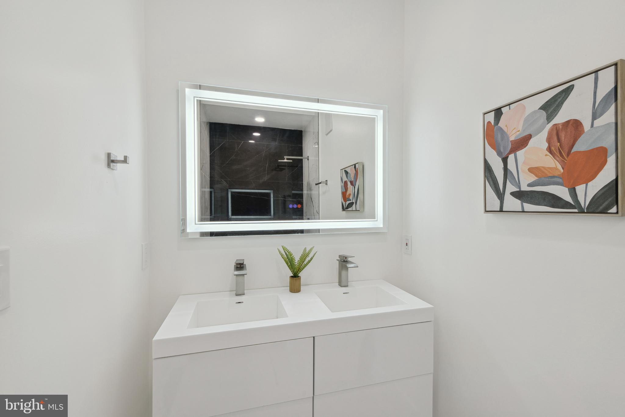 2213 M St NE #4