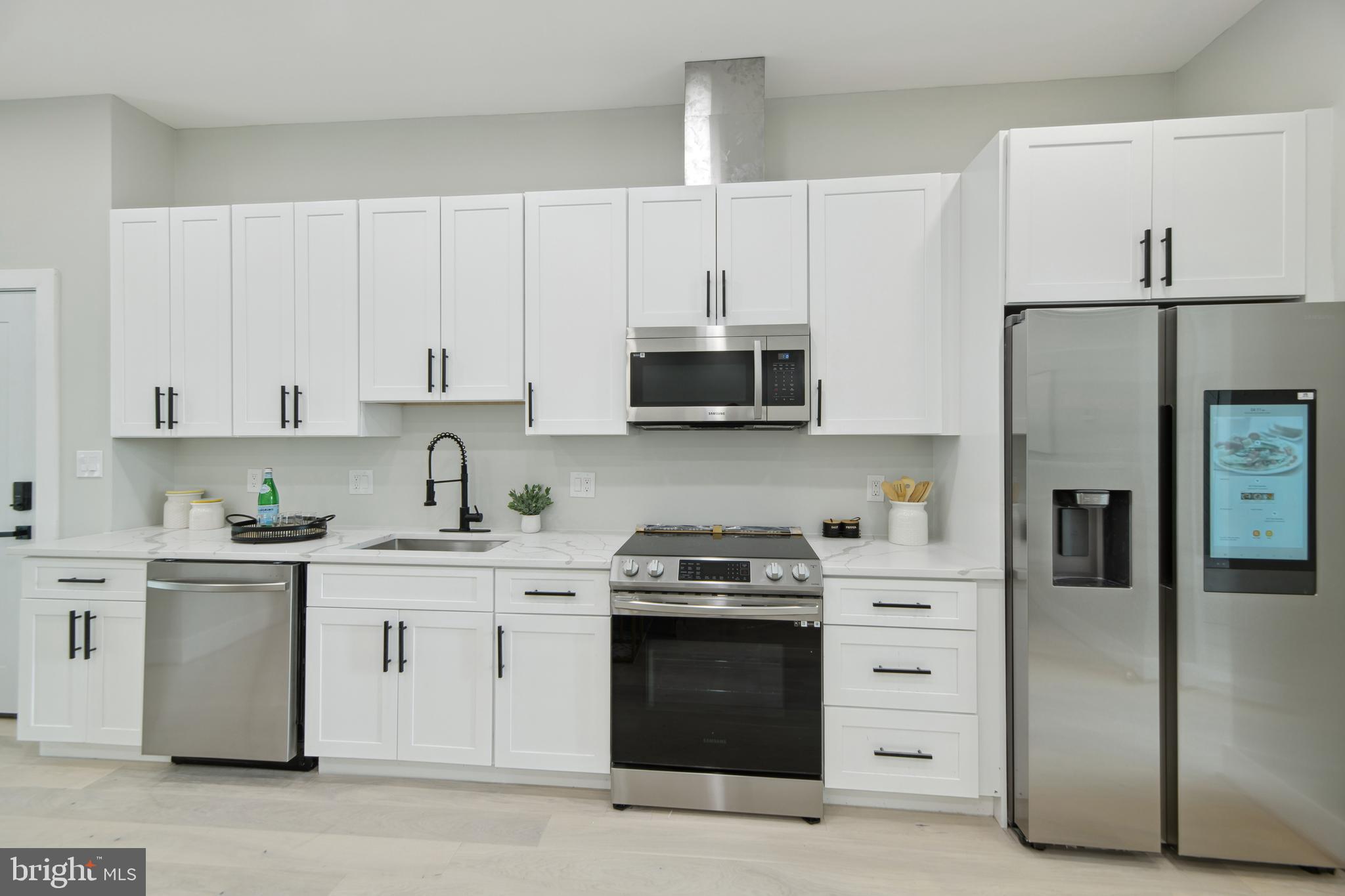 2213 M St NE #4