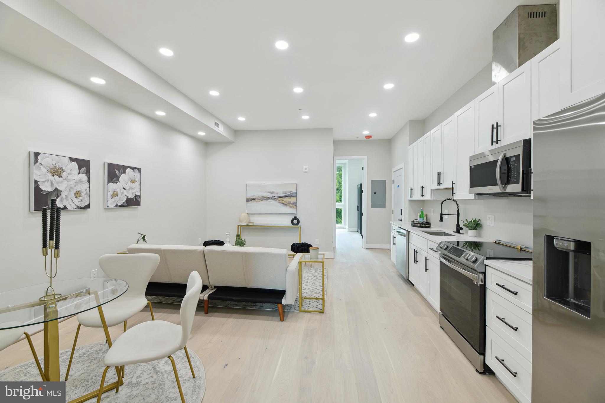 2213 M St NE #4