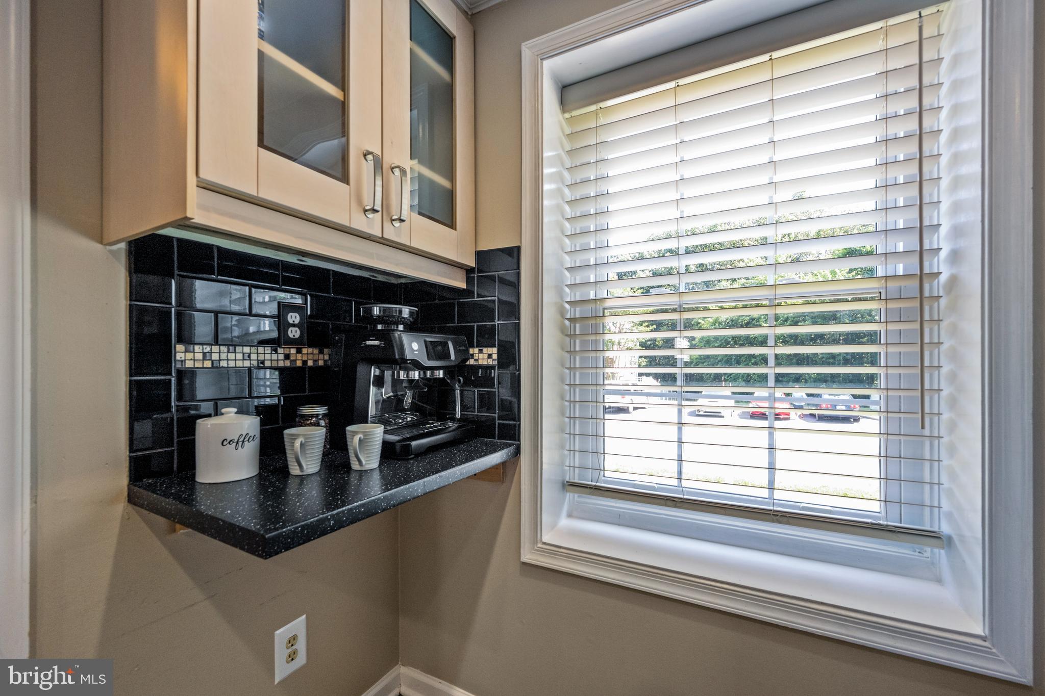 8089 WOLSEY COURT