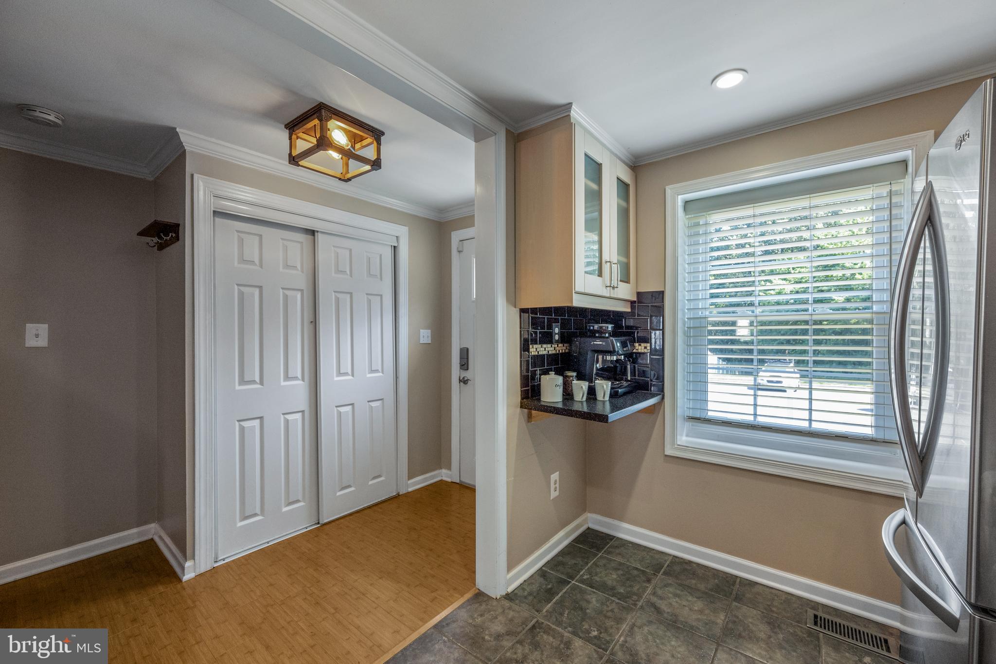8089 WOLSEY COURT
