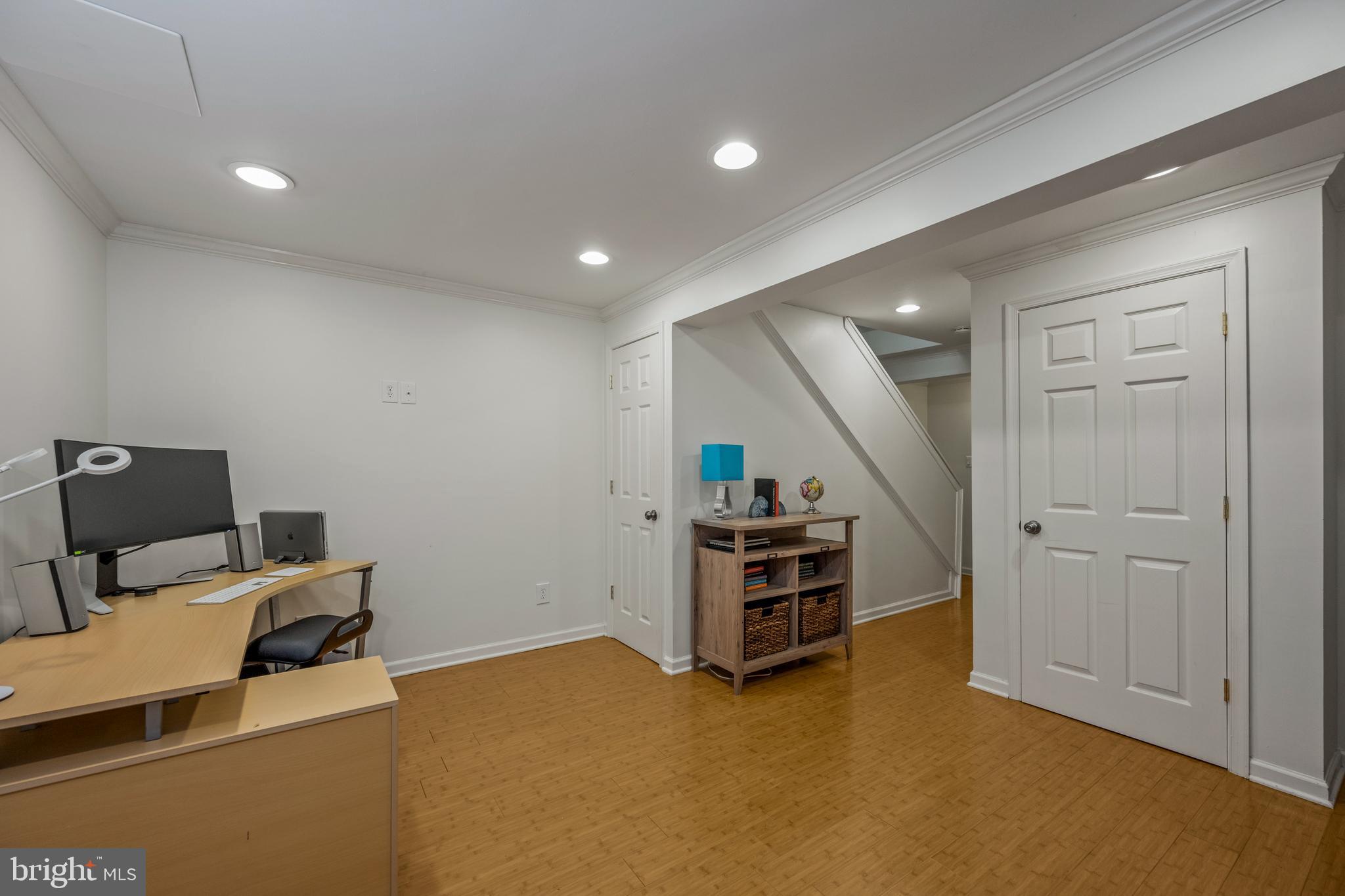 8089 WOLSEY COURT