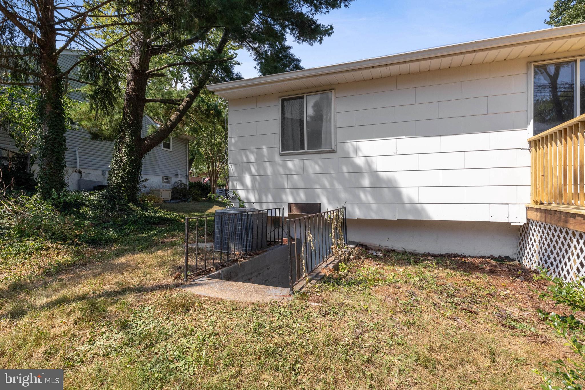 231 Mackintosh DRIVE