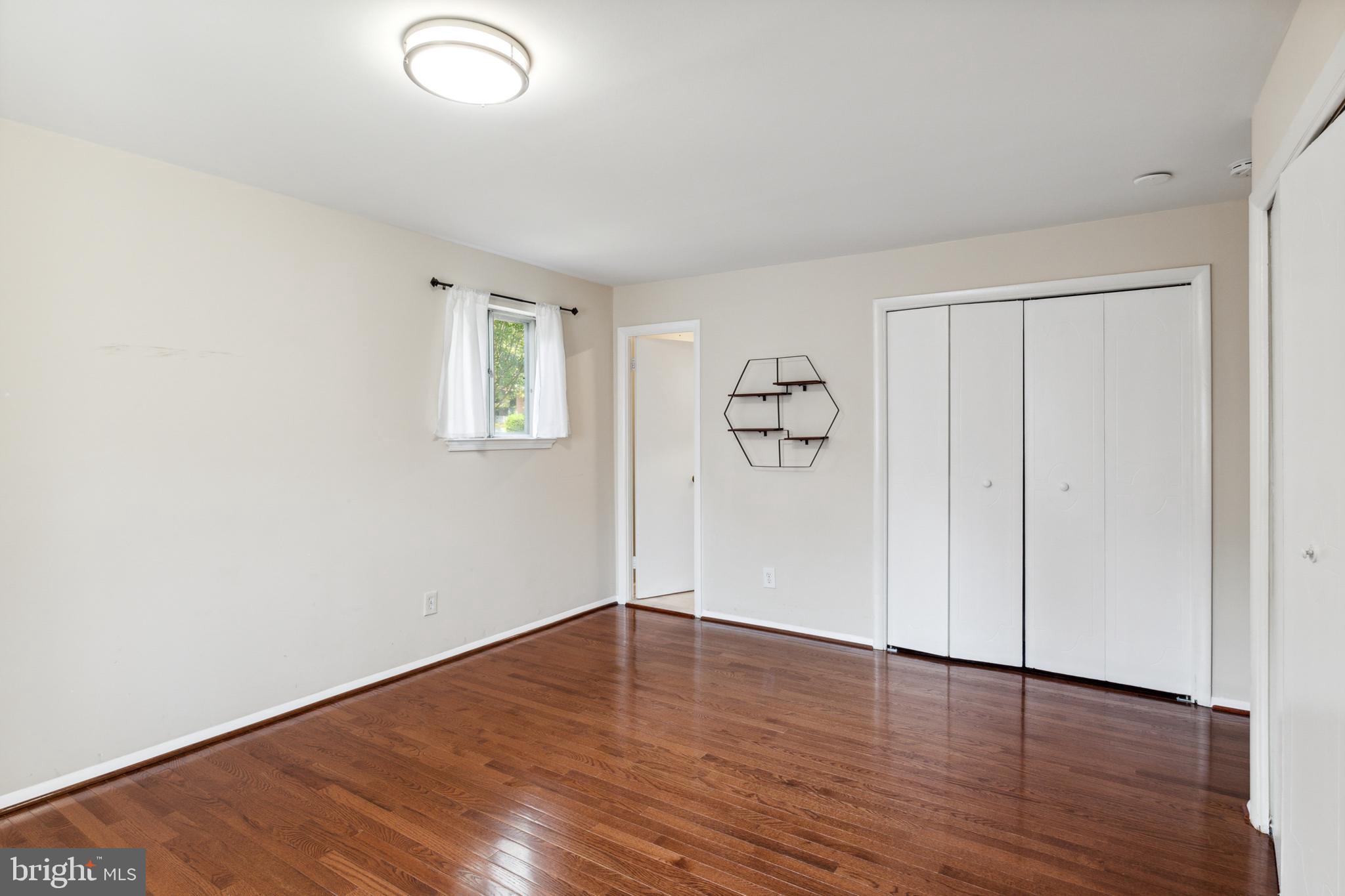 231 Mackintosh DRIVE