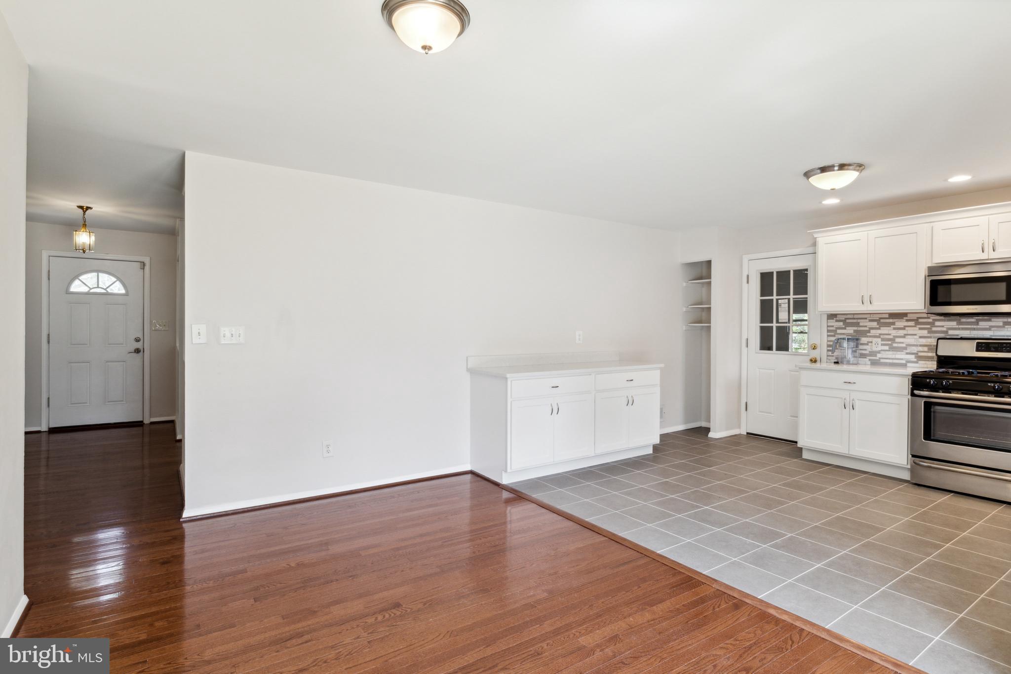 231 Mackintosh DRIVE