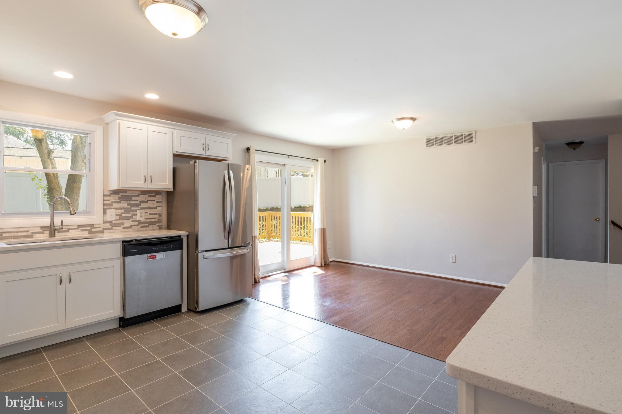 231 Mackintosh DRIVE