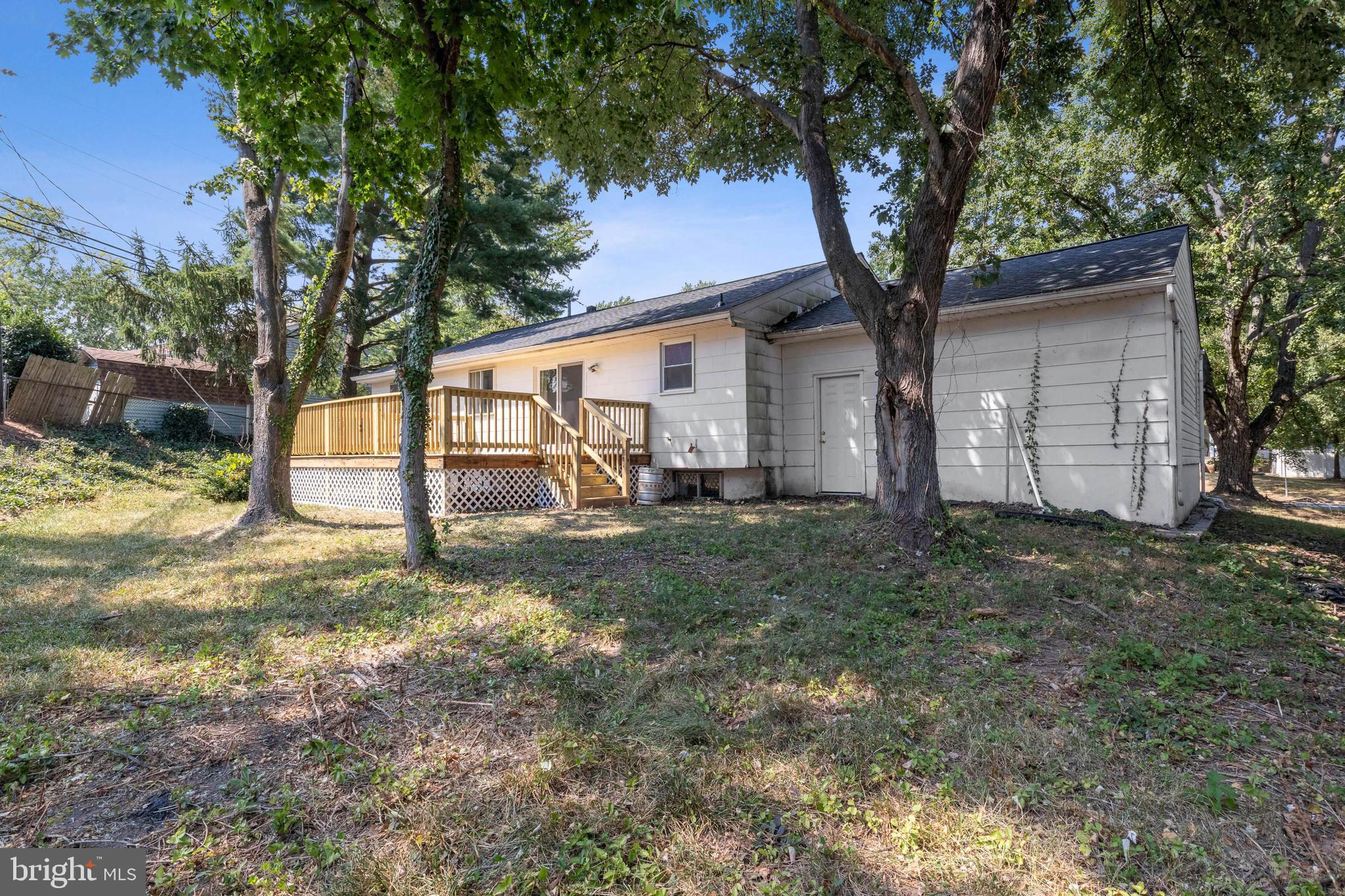 231 Mackintosh DRIVE