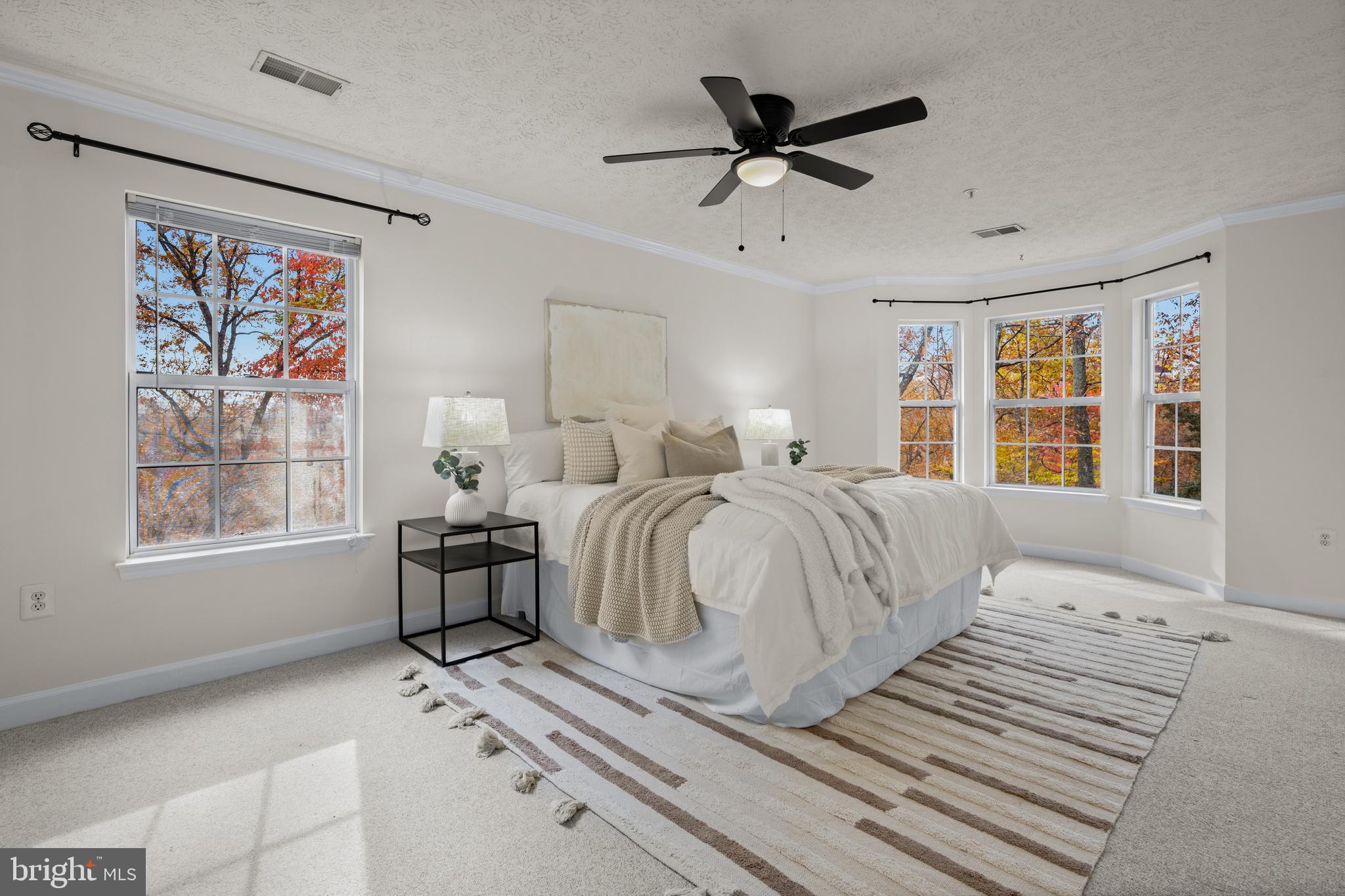 617 Admiral DRIVE Unit: 5402