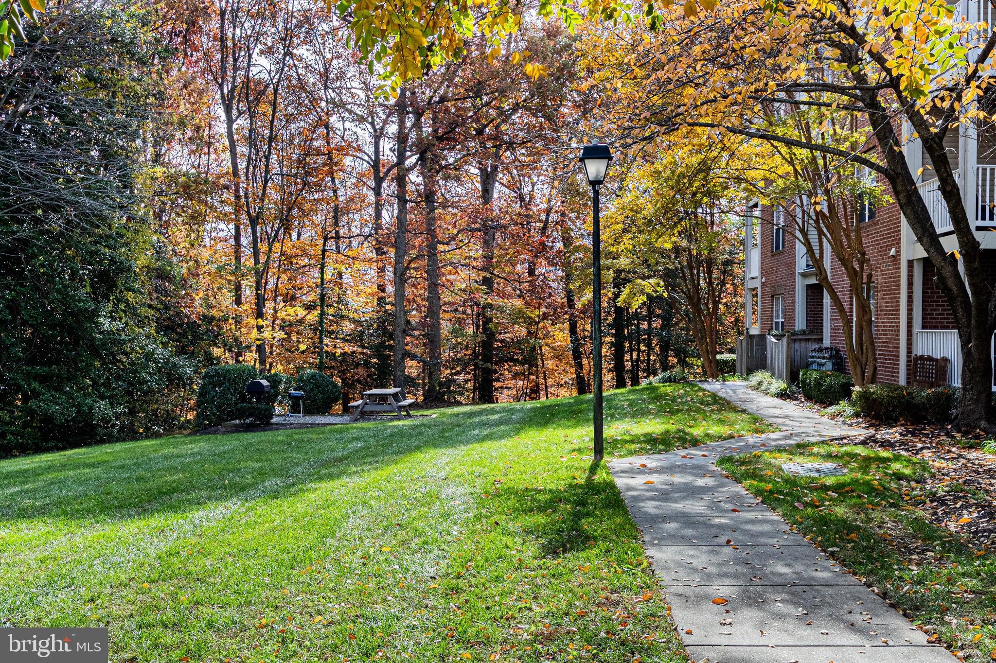 617 Admiral DRIVE Unit: 5402