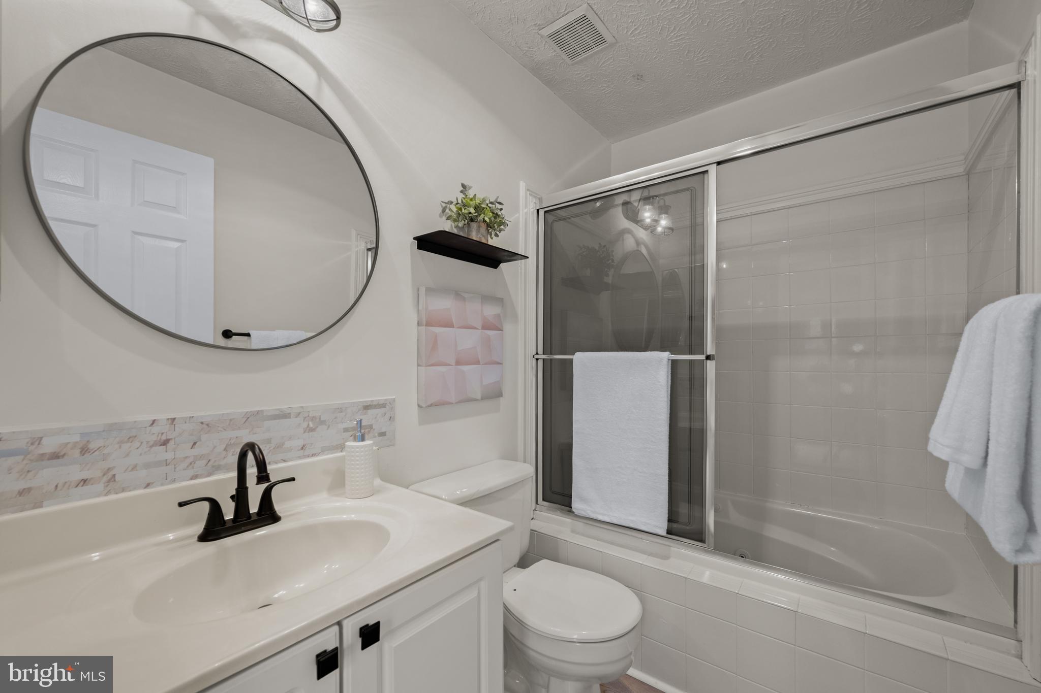 617 Admiral DRIVE Unit: 5402