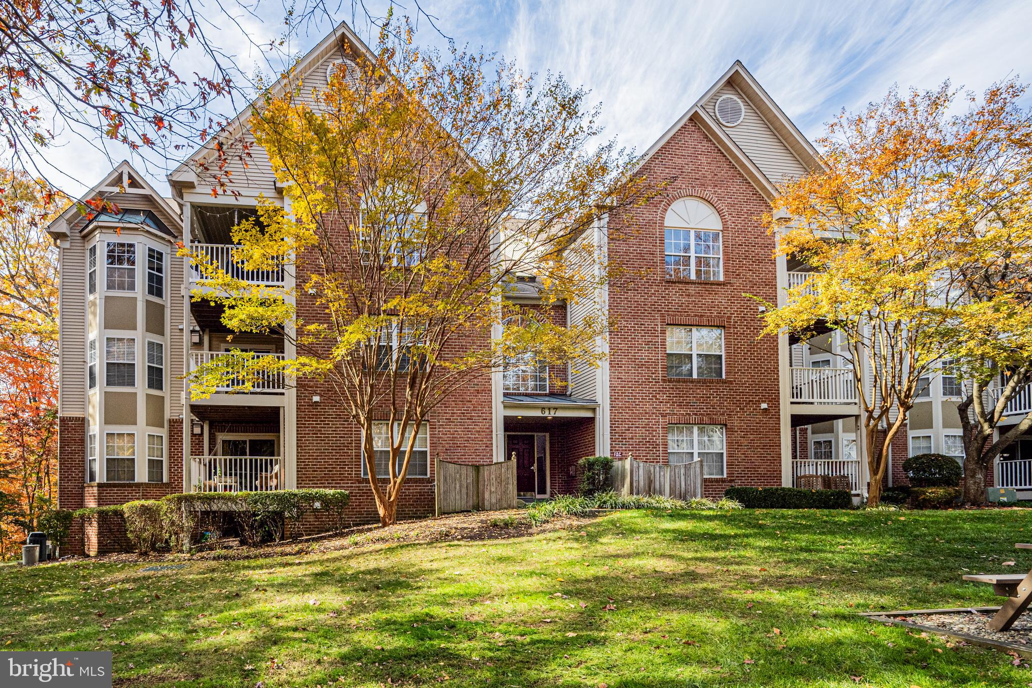 617 Admiral DRIVE Unit: 5402