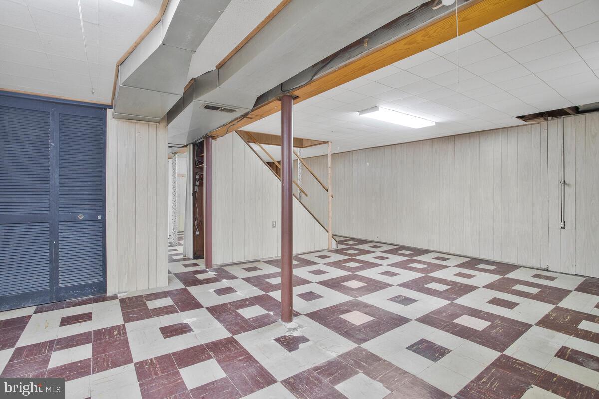 100 Longcross Rd