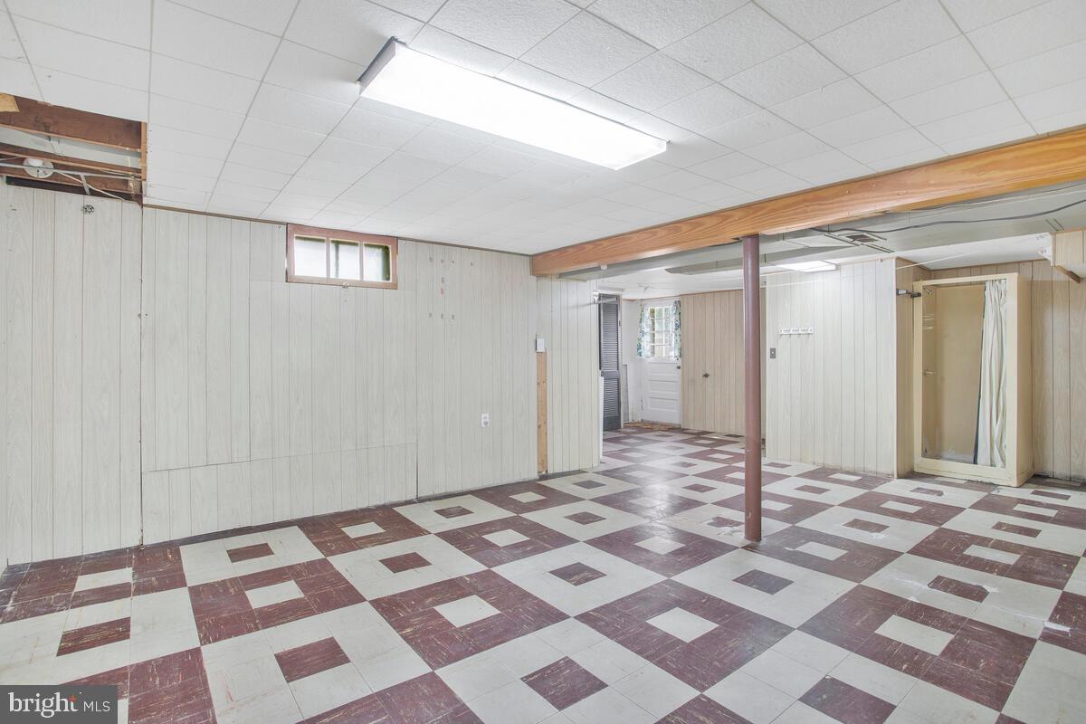 100 Longcross Rd