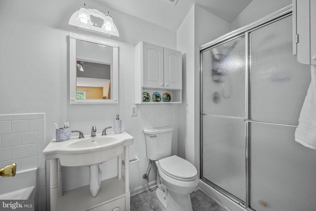 188 Langdon Farm Cir