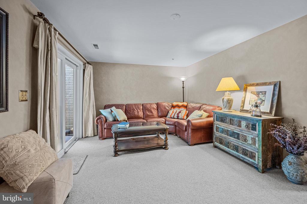 188 Langdon Farm Cir