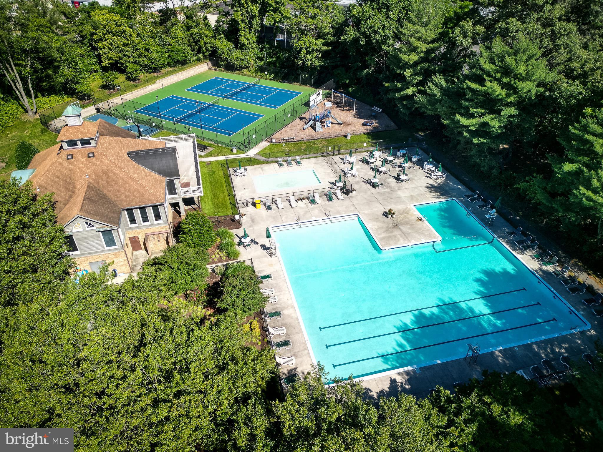 188 Langdon Farm Cir