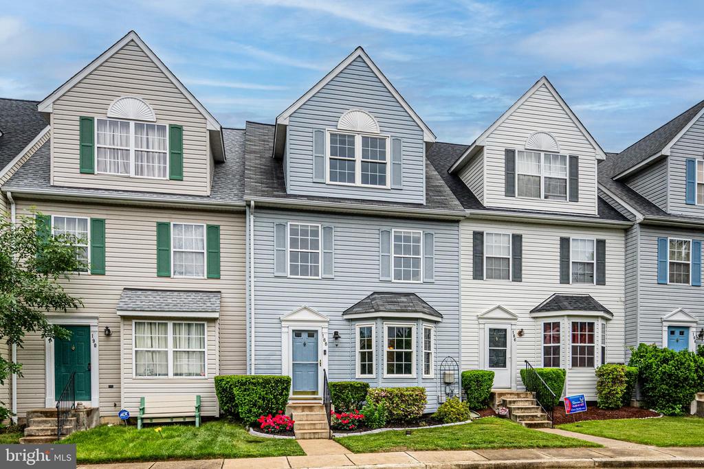 188 Langdon Farm Cir