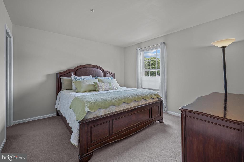 188 Langdon Farm Cir