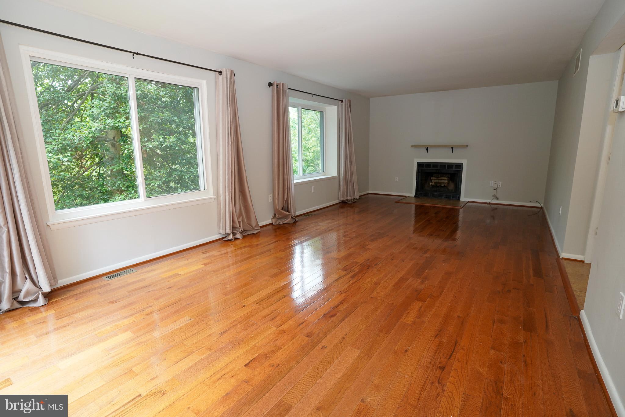 567 ARUNDEL DR