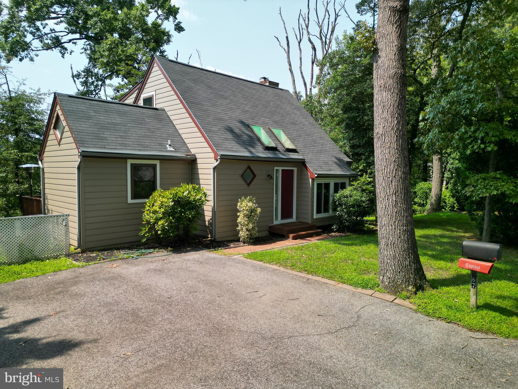 567 ARUNDEL DR