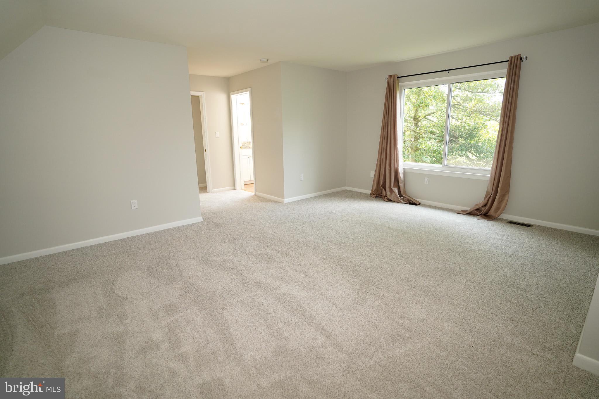 567 ARUNDEL DR