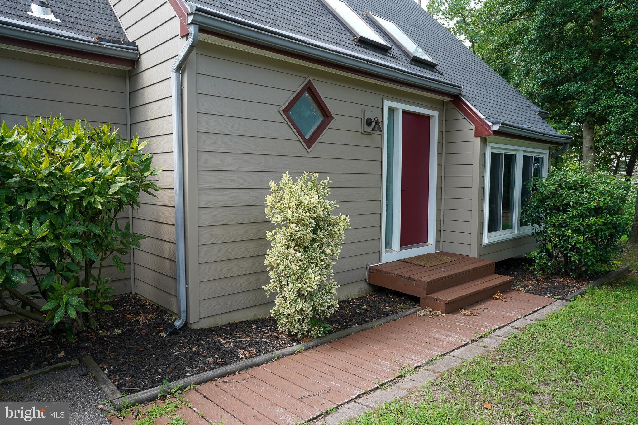 567 ARUNDEL DR