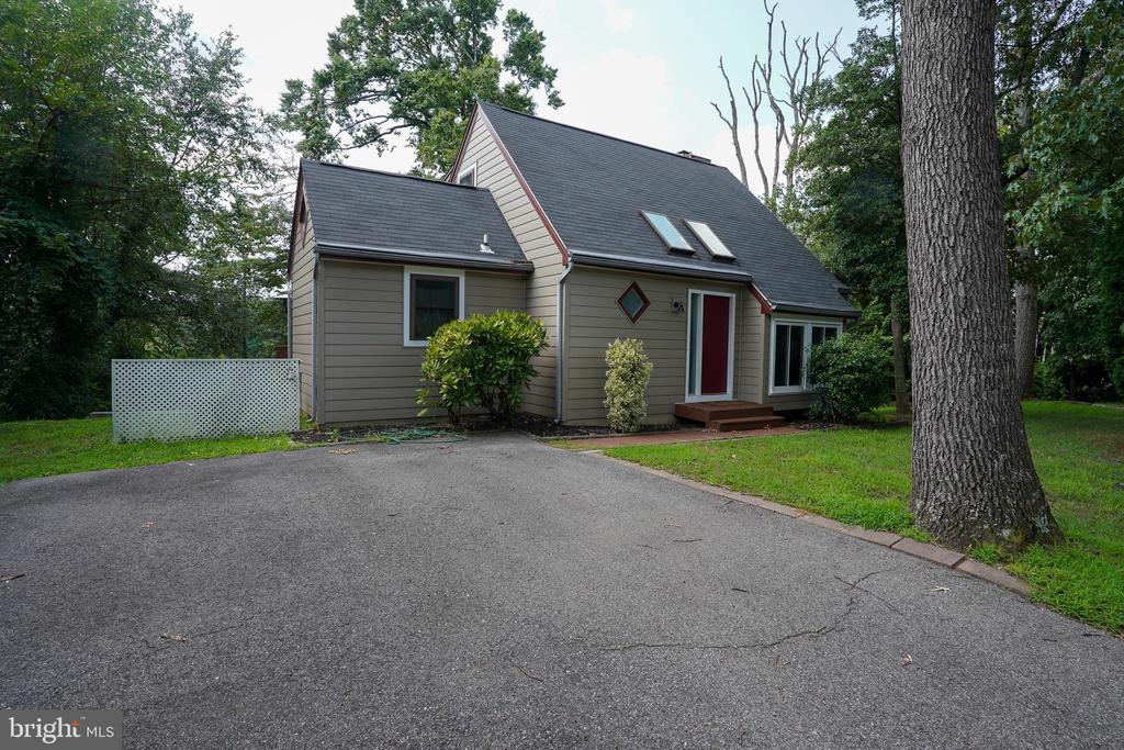 567 ARUNDEL DR