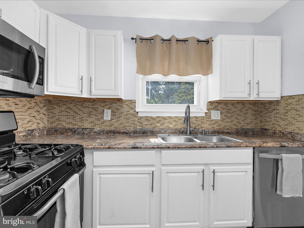 276 Keith Ct