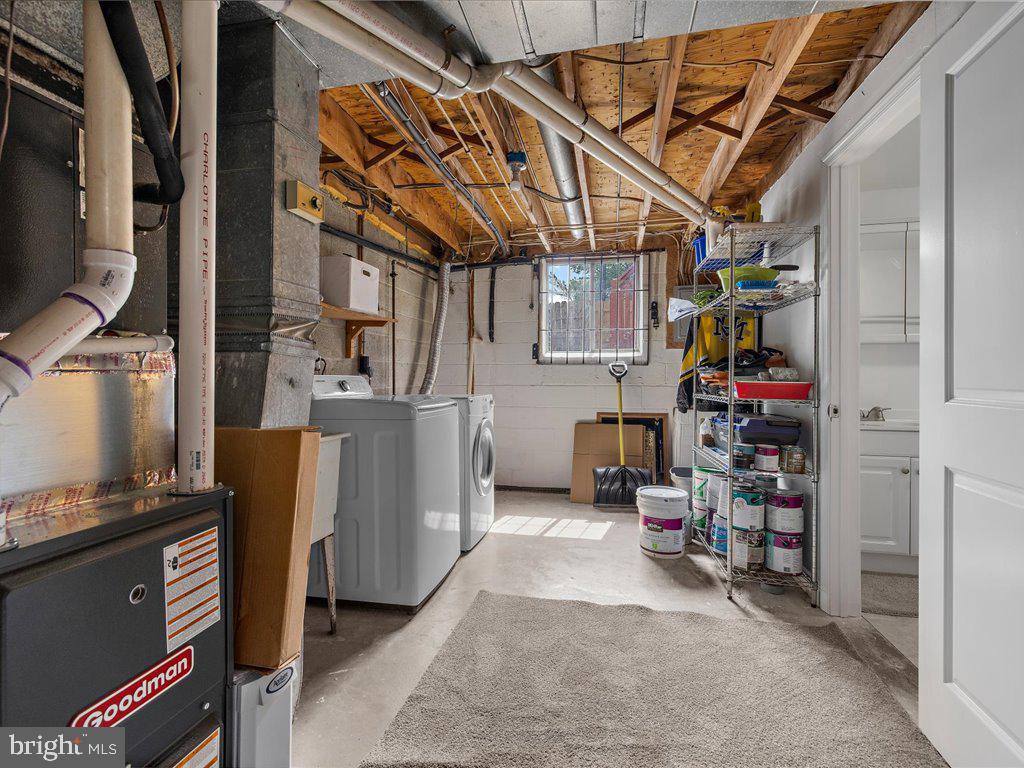 276 Keith Ct