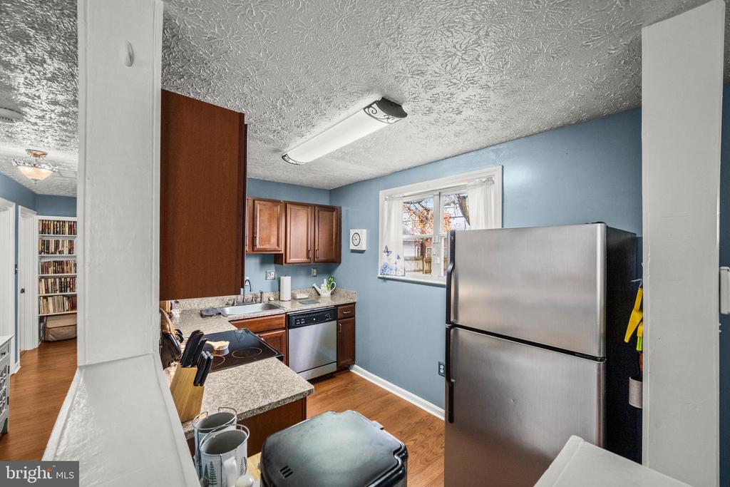 1204 Guildford Rd